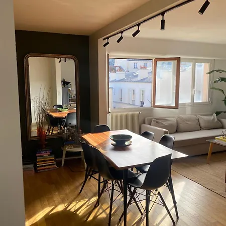 In Montmartre Appartement *